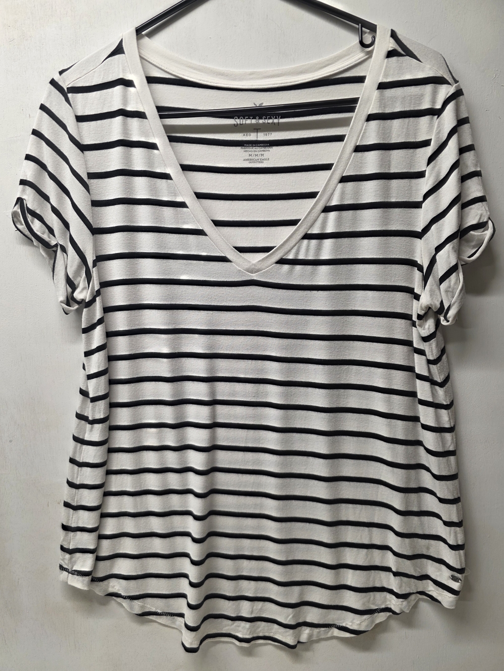 American Eagle Soft & Sexy Women M Black White Striped V Neck T Shirt Stretch